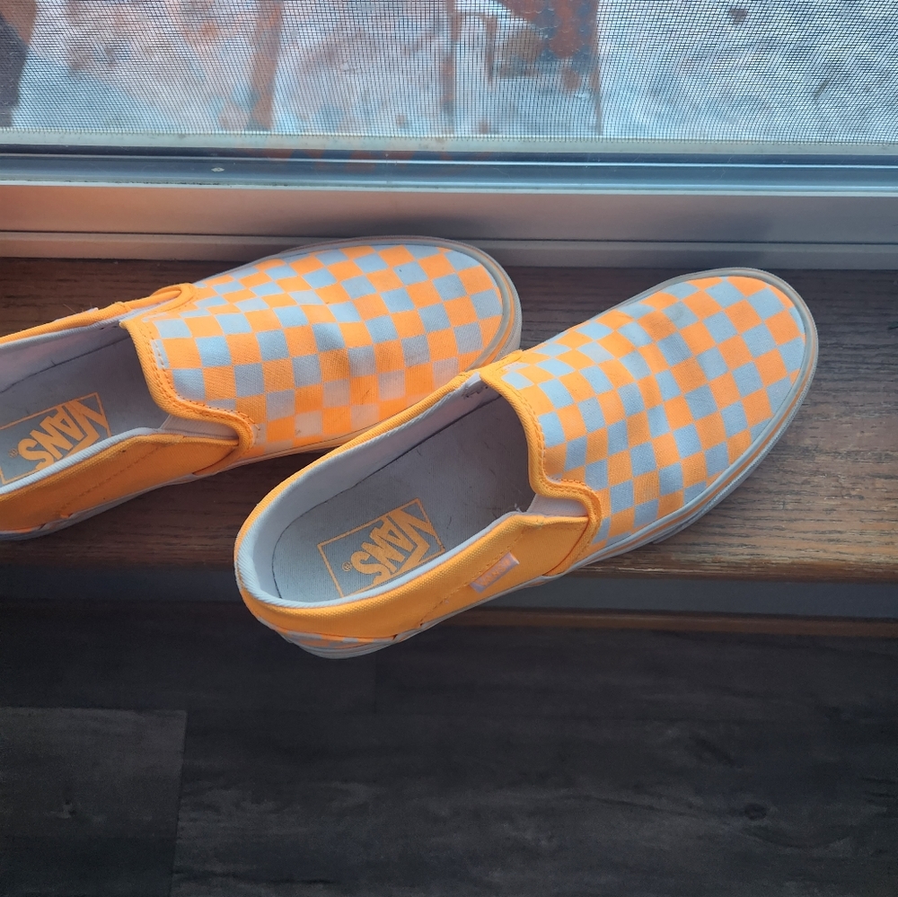 Vans slip on